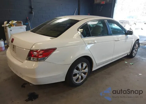 2009 Honda Accord 2.4 Ex-L z USA, uszkodzony, nr VIN 1HGCP26899A146844
